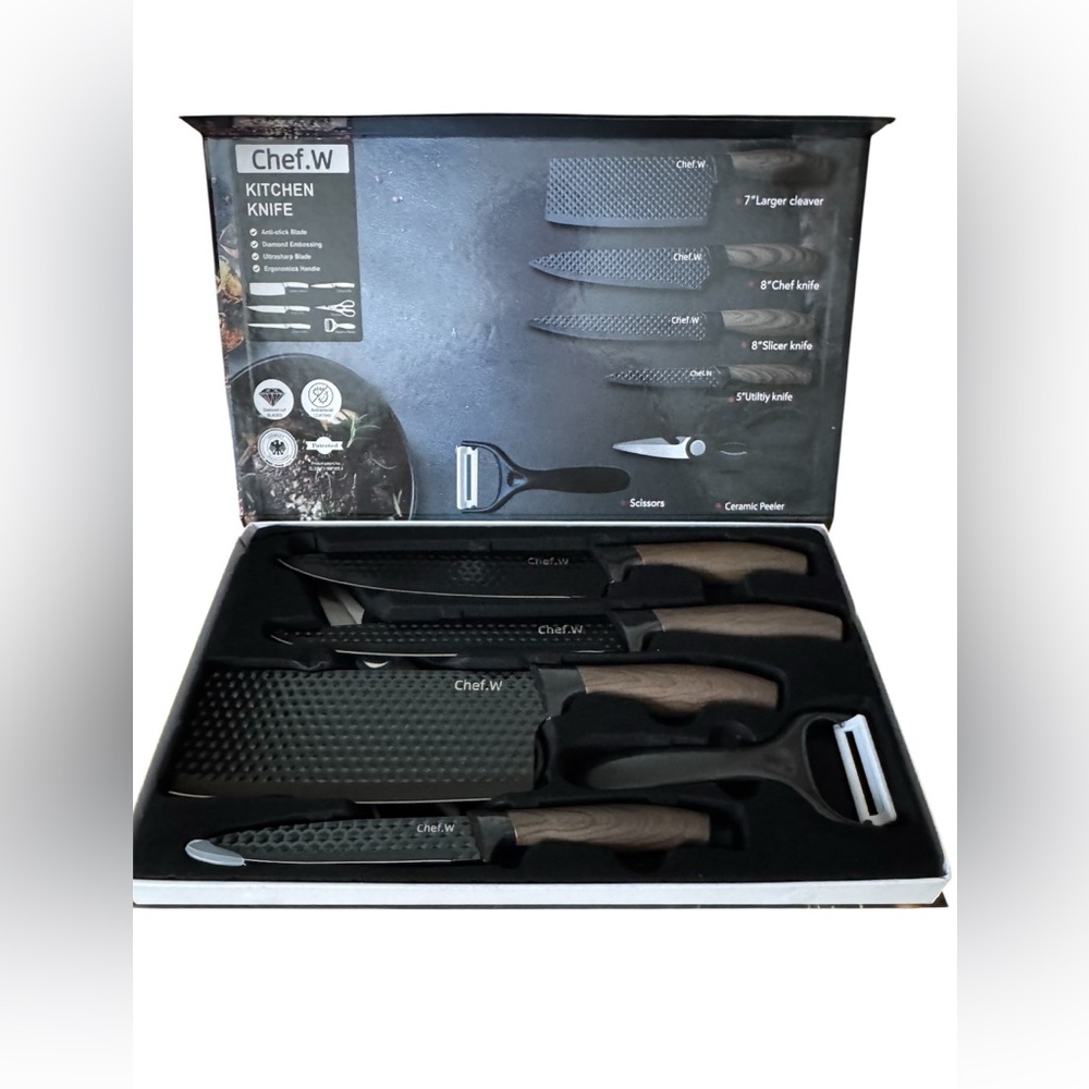 Chef.W Kitchen Knife Set with Peeler and Scissors NEW